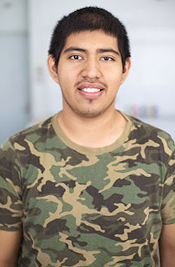 Leo Cruz